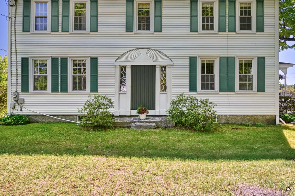 17 Cushnoc Road Vassalboro ME 04989