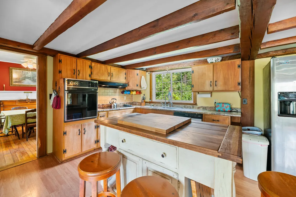 17 Cushnoc Road Vassalboro ME 04989