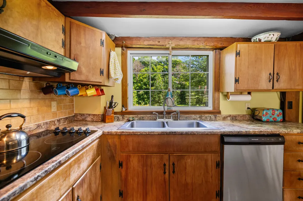 17 Cushnoc Road Vassalboro ME 04989