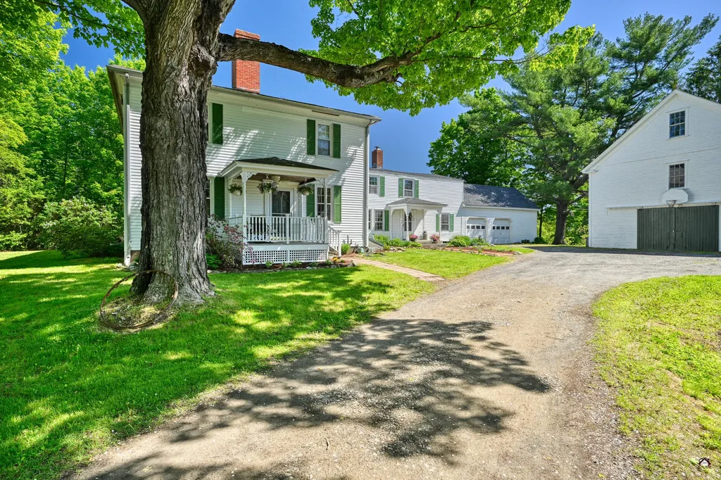 17 Cushnoc Road Vassalboro ME 04989