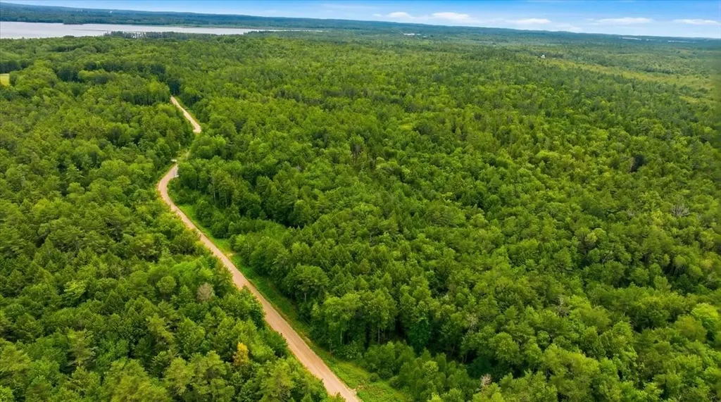 Lot 08 Sara's Way Bowdoinham ME 04008