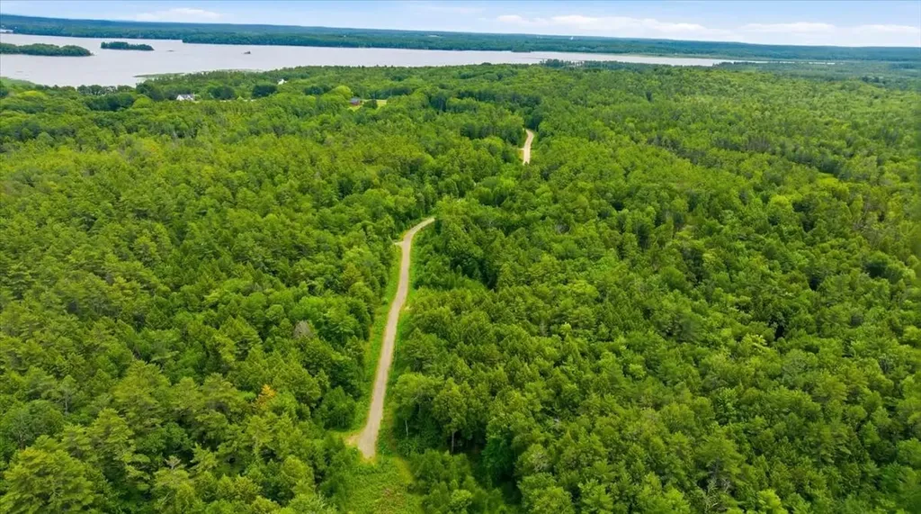 Lot 08 Sara's Way Bowdoinham ME 04008