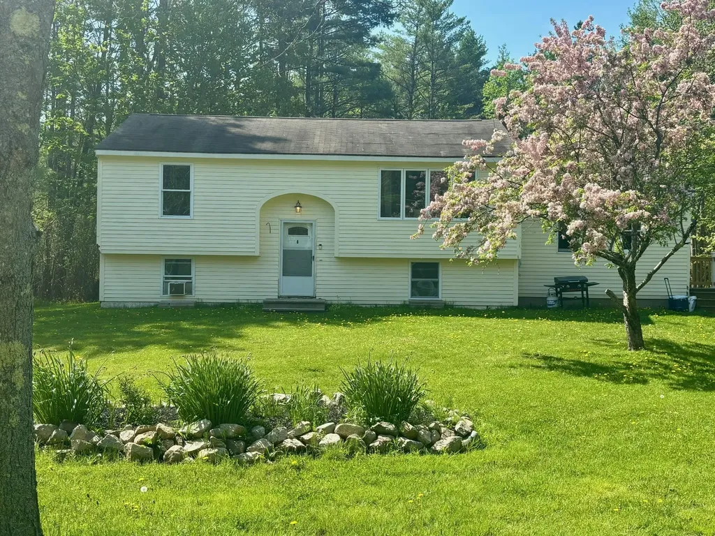 41 Mclellan Road Gorham ME 04038