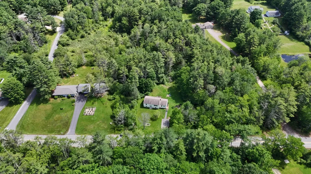 41 Mclellan Road Gorham ME 04038