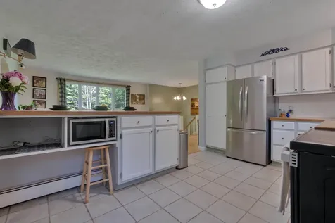 41 Mclellan Road Gorham ME 04038