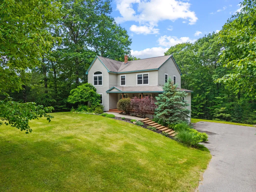 20 Ambrose Circle Gray ME 04039