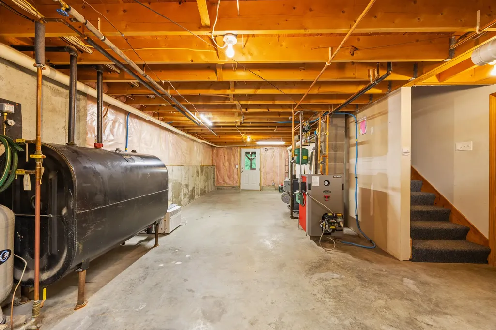 20 Ambrose Circle Gray ME 04039