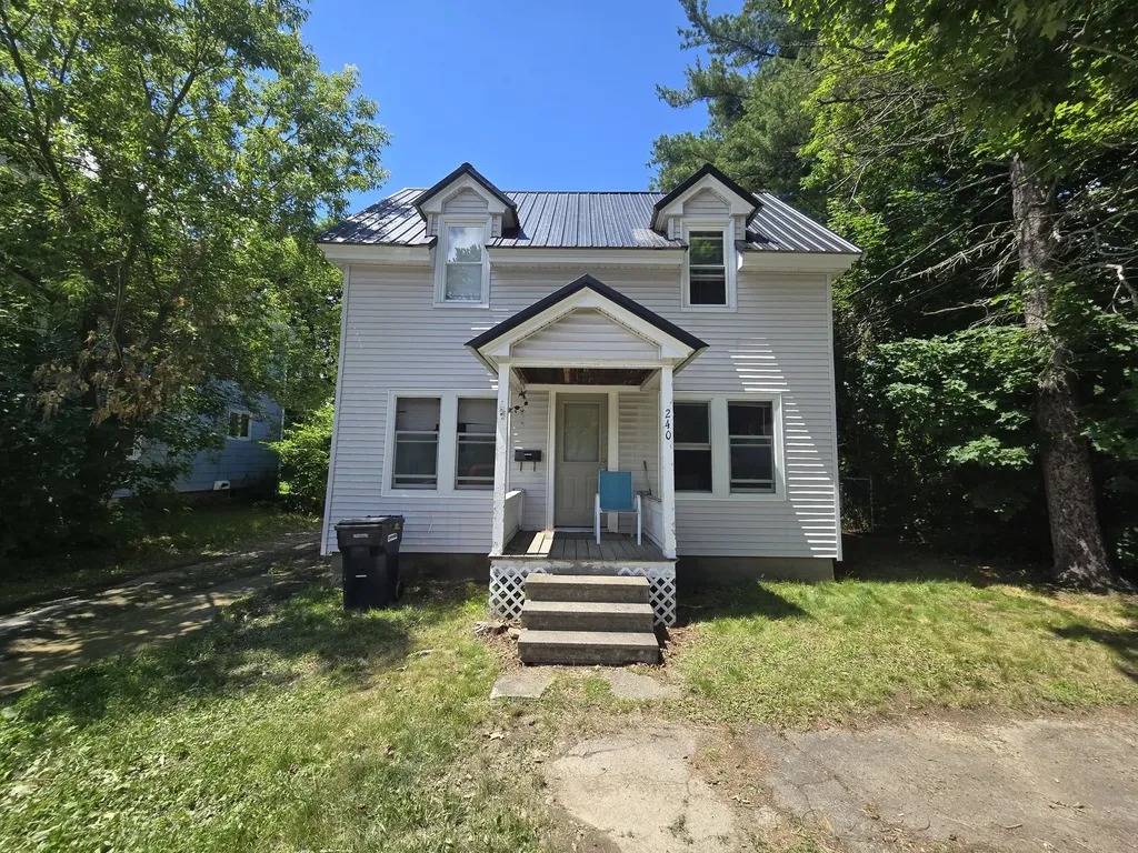 240 Palm Street Bangor ME 04401