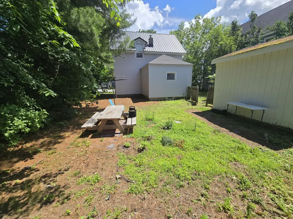 240 Palm Street Bangor ME 04401