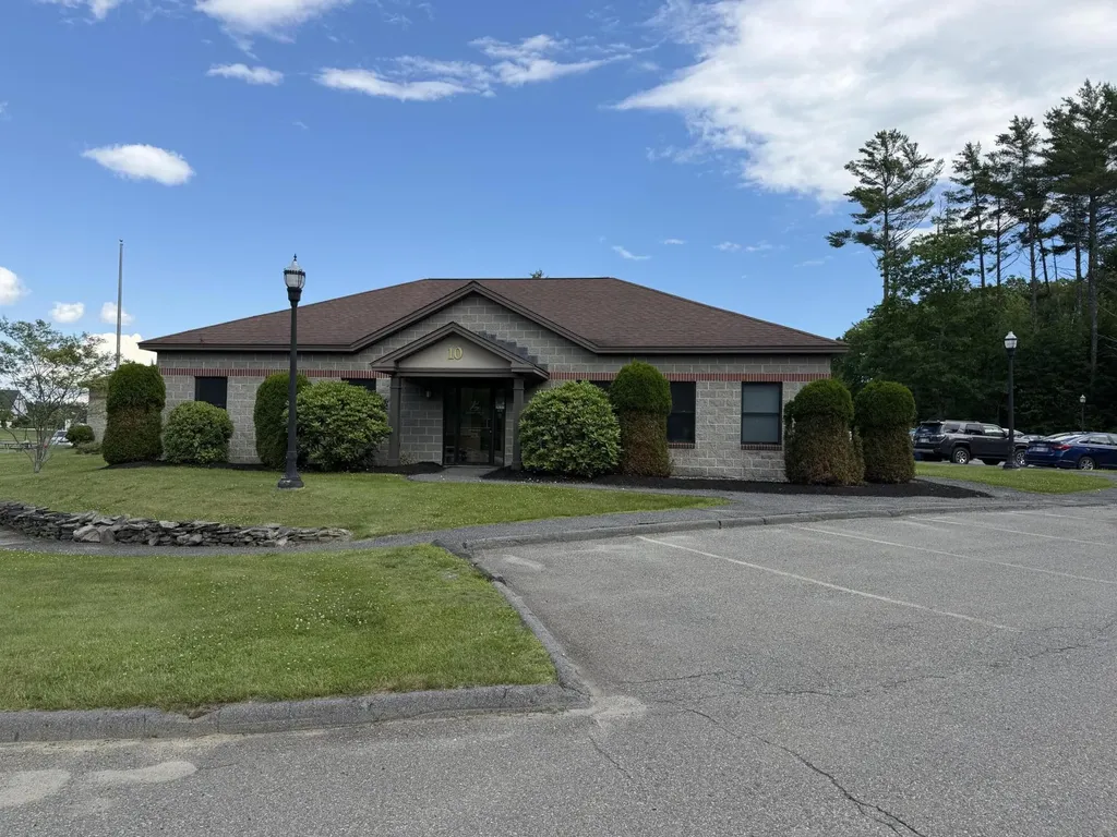 10 Evergreen Drive Oakland ME 04963