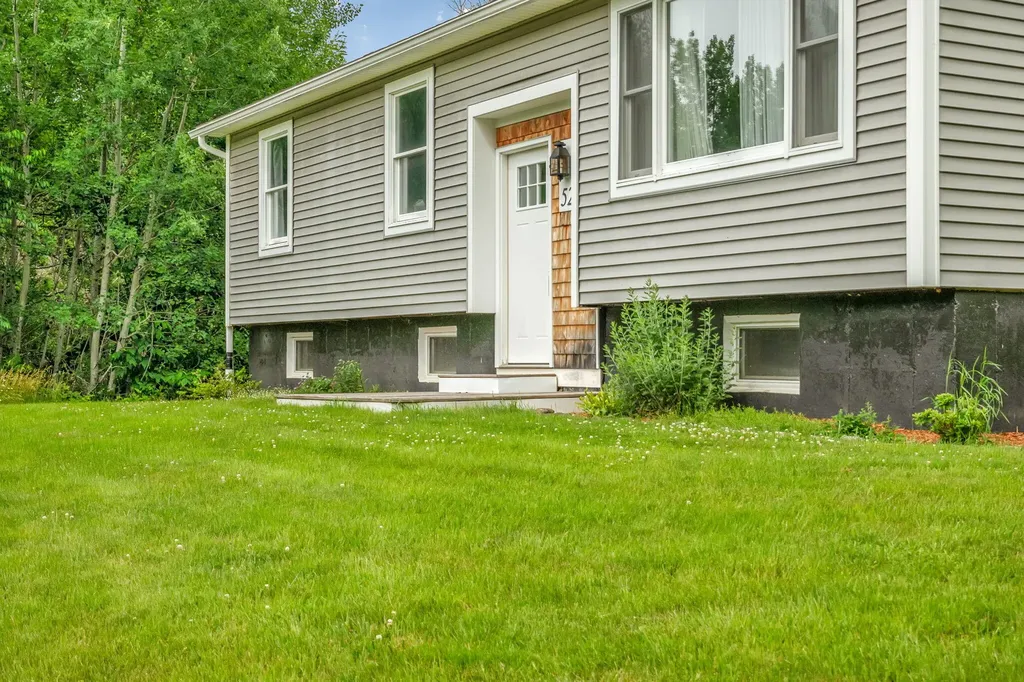 52 Lee Street Bucksport ME 04416