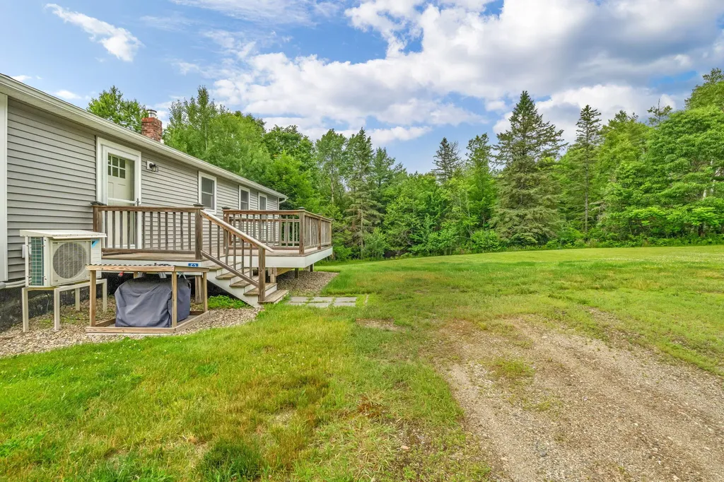 52 Lee Street Bucksport ME 04416