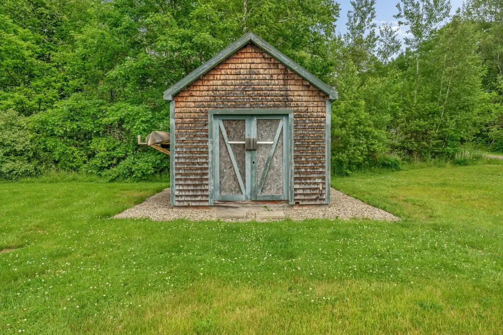 52 Lee Street Bucksport ME 04416
