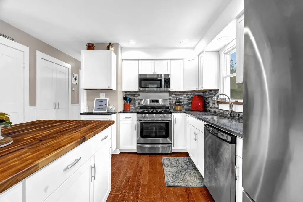 52 Lee Street Bucksport ME 04416