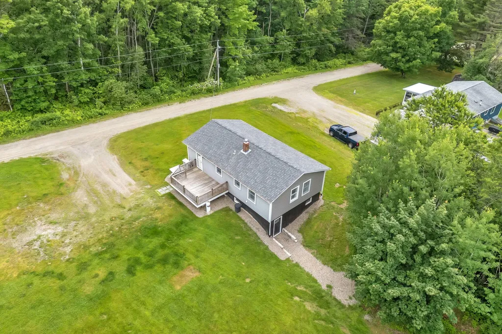 52 Lee Street Bucksport ME 04416