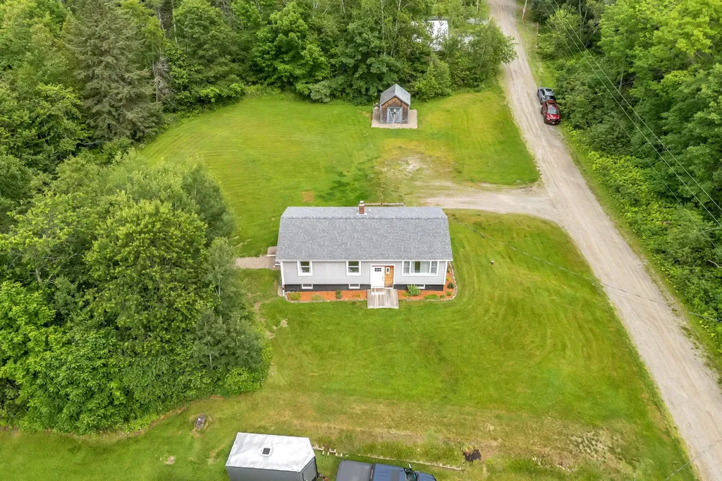 52 Lee Street Bucksport ME 04416