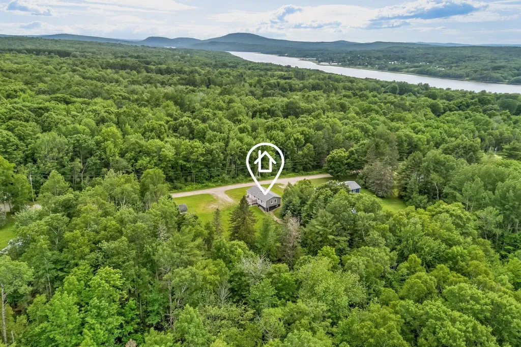 52 Lee Street Bucksport ME 04416