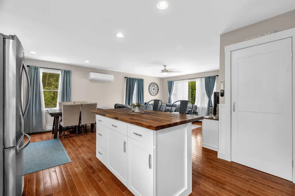 52 Lee Street Bucksport ME 04416