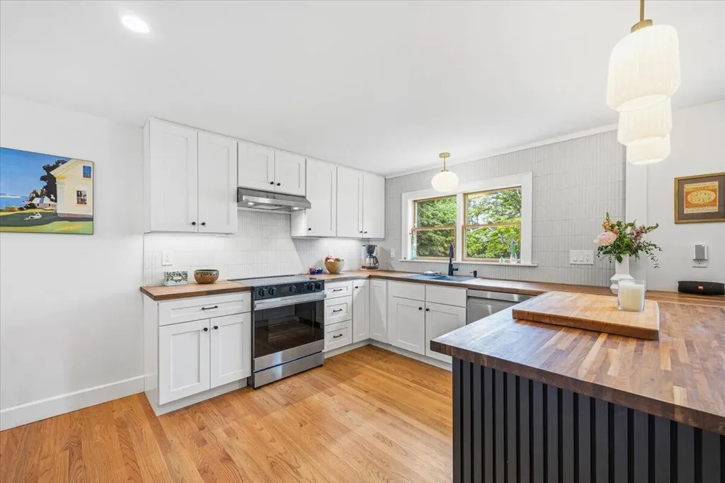 418 Auburn Street Portland ME 04103