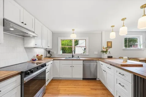 418 Auburn Street Portland ME 04103