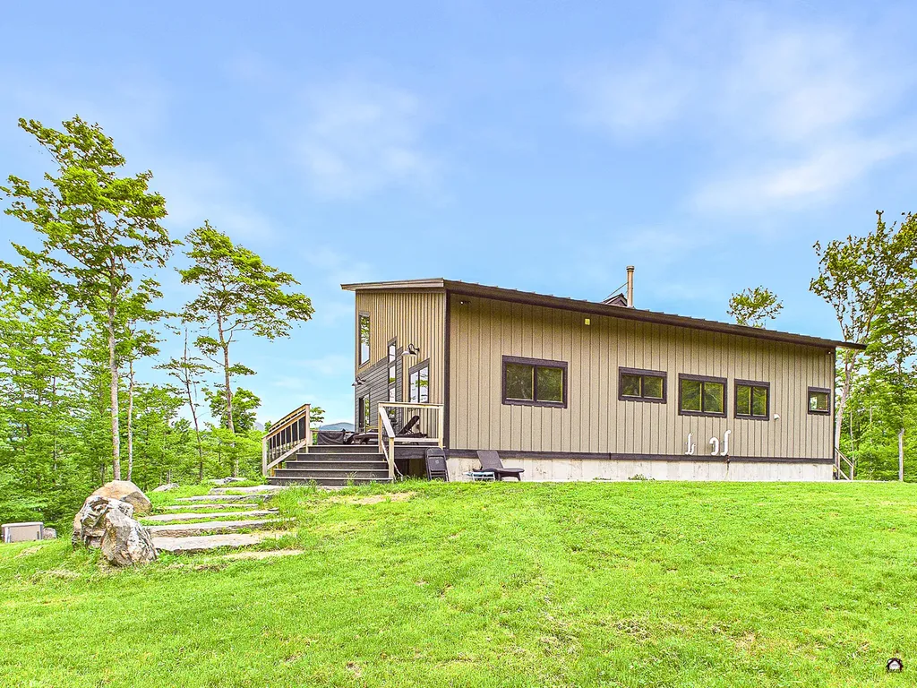 49 Final Drive Kingfield ME 04947