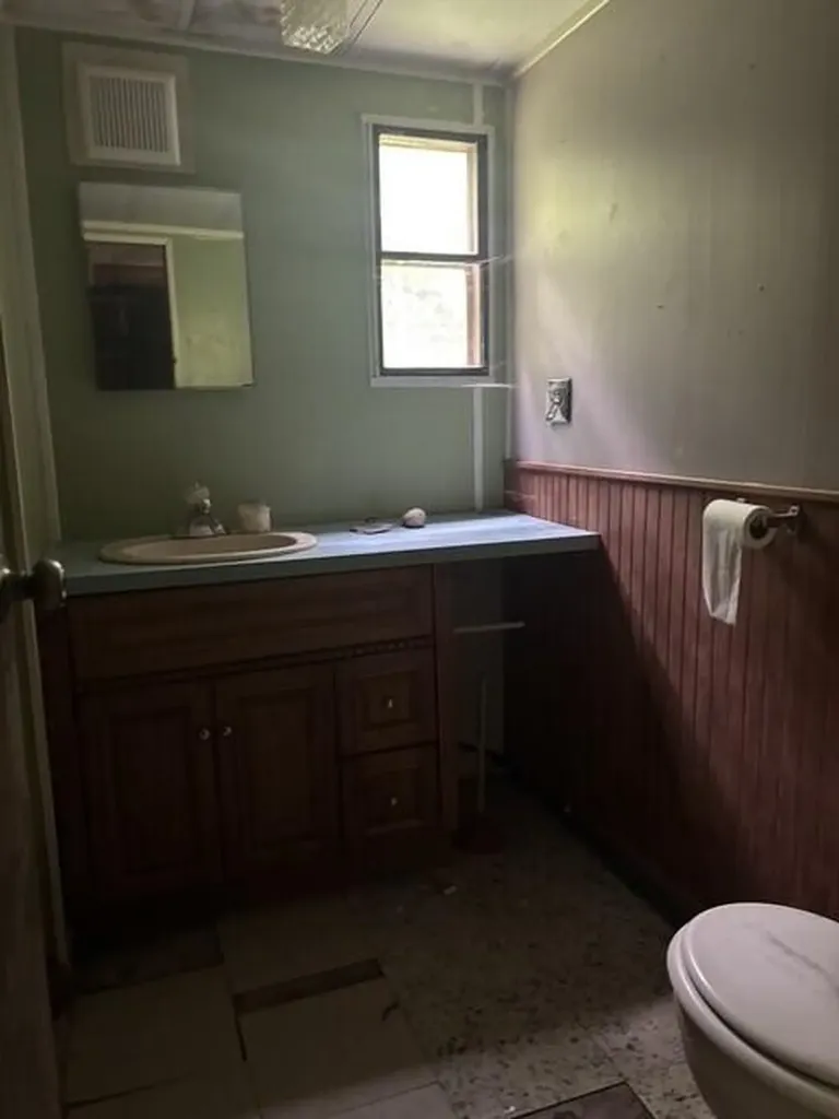 68 George Thomas Road New Sharon ME 04955