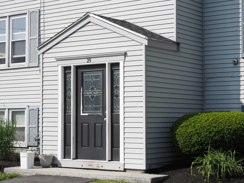 25 Minott Street South Portland ME 04106