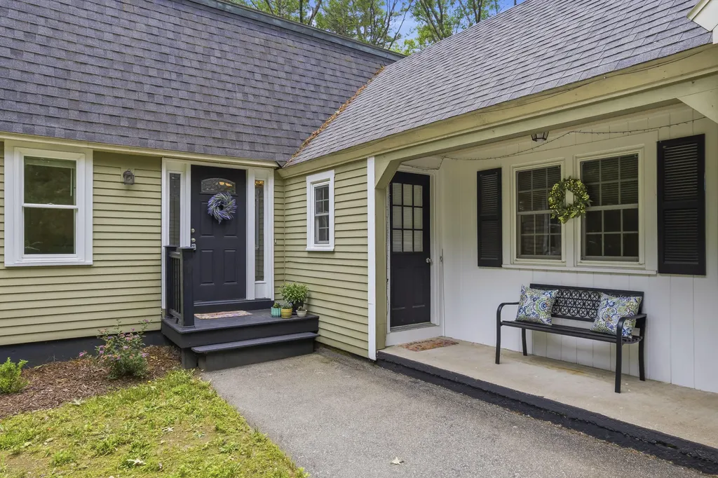 32 Pennymeadow Walk Wells ME 04090
