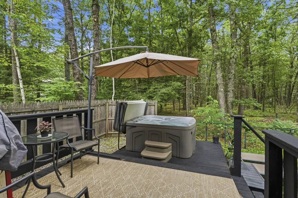 32 Pennymeadow Walk Wells ME 04090