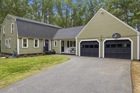 32 Pennymeadow Walk Wells ME 04090