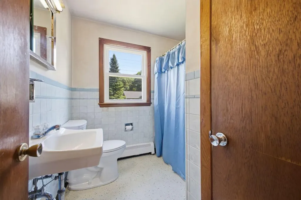 206 West Street Biddeford ME 04005