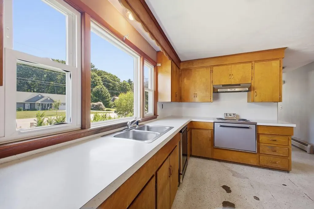 206 West Street Biddeford ME 04005