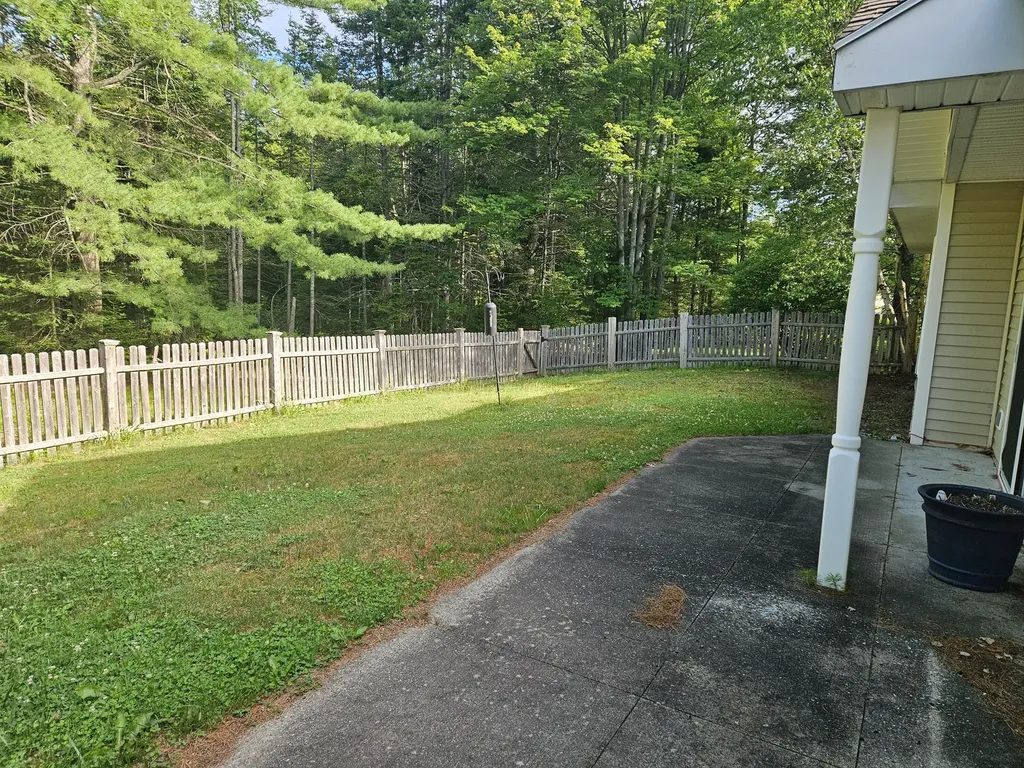 15 Chickadee Circle Brunswick ME 04011