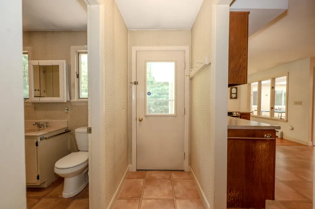 29 Rosewood Circle Kennebunk ME 04043