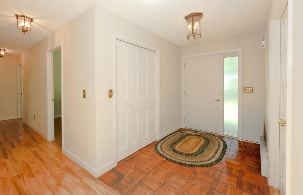 29 Rosewood Circle Kennebunk ME 04043