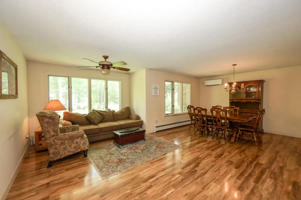 29 Rosewood Circle Kennebunk ME 04043