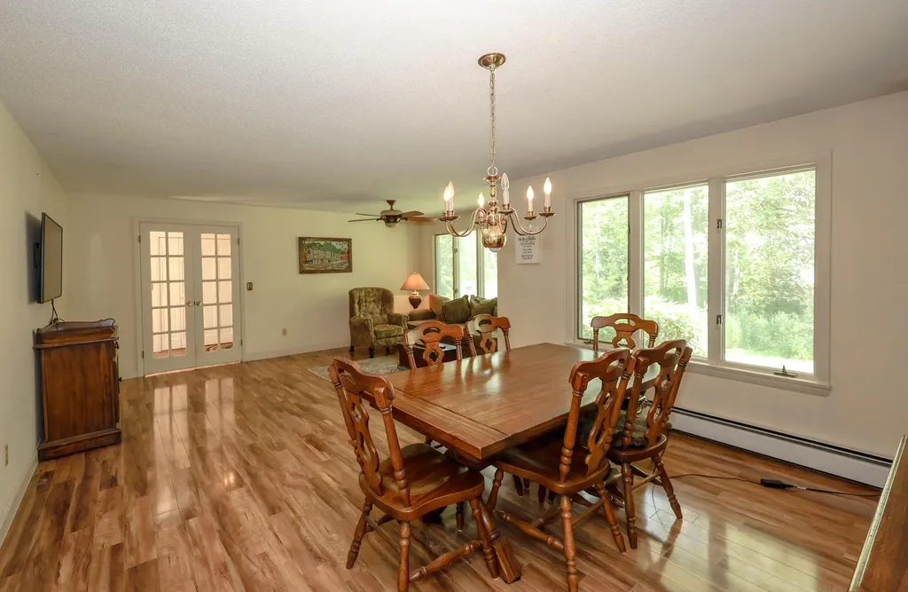 29 Rosewood Circle Kennebunk ME 04043