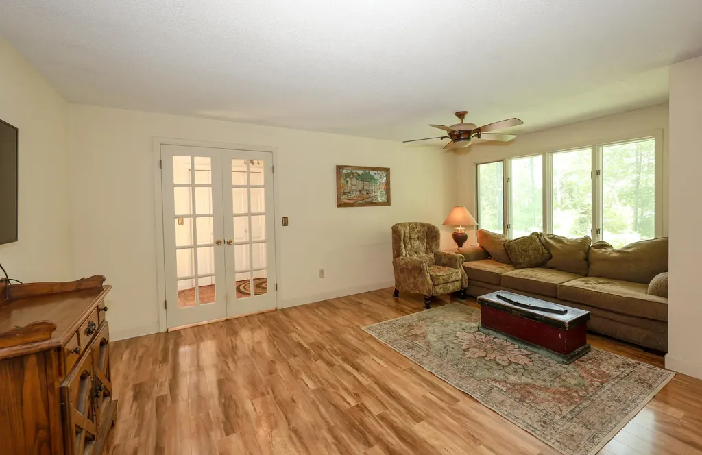 29 Rosewood Circle Kennebunk ME 04043