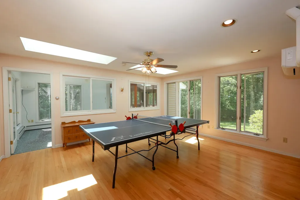 29 Rosewood Circle Kennebunk ME 04043
