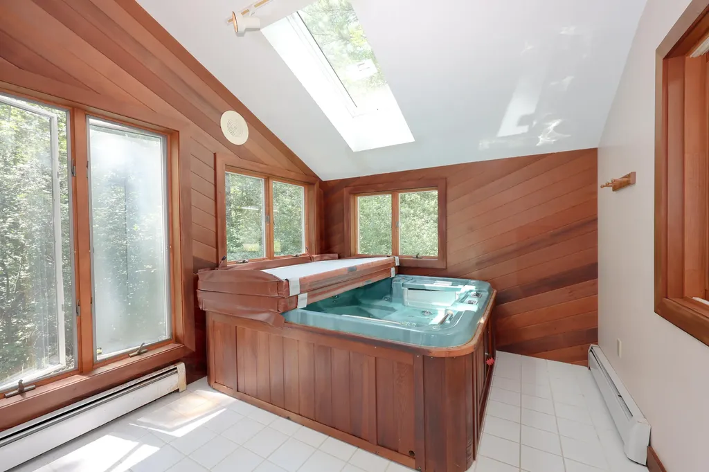 29 Rosewood Circle Kennebunk ME 04043