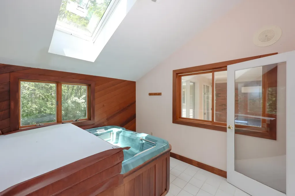 29 Rosewood Circle Kennebunk ME 04043