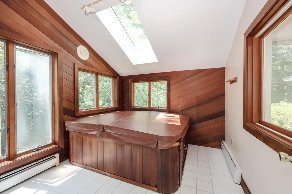 29 Rosewood Circle Kennebunk ME 04043