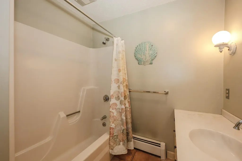 29 Rosewood Circle Kennebunk ME 04043