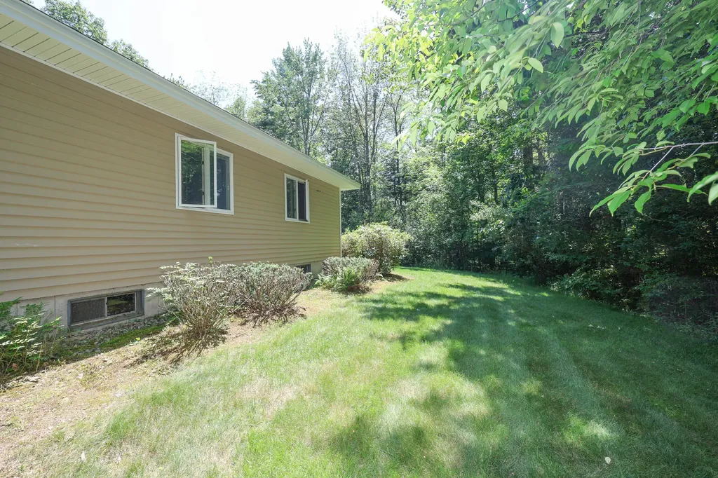 29 Rosewood Circle Kennebunk ME 04043