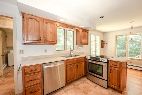 29 Rosewood Circle Kennebunk ME 04043
