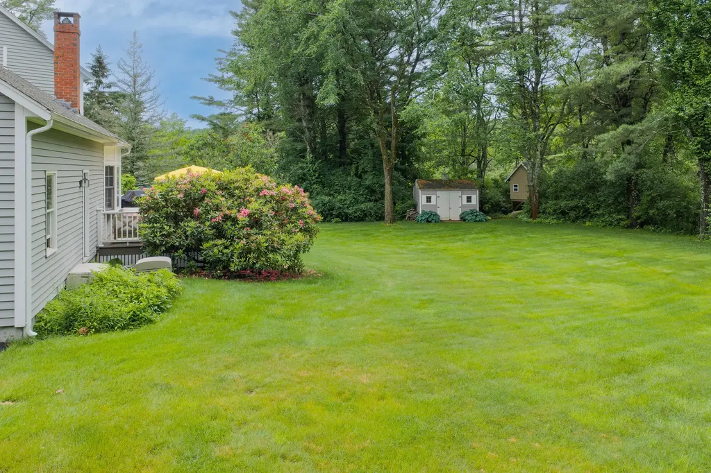 22 Schooner Ridge Road Cumberland ME 04110