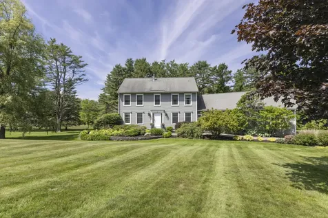 22 Schooner Ridge Road Cumberland ME 04110