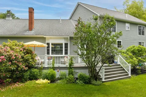 22 Schooner Ridge Road Cumberland ME 04110