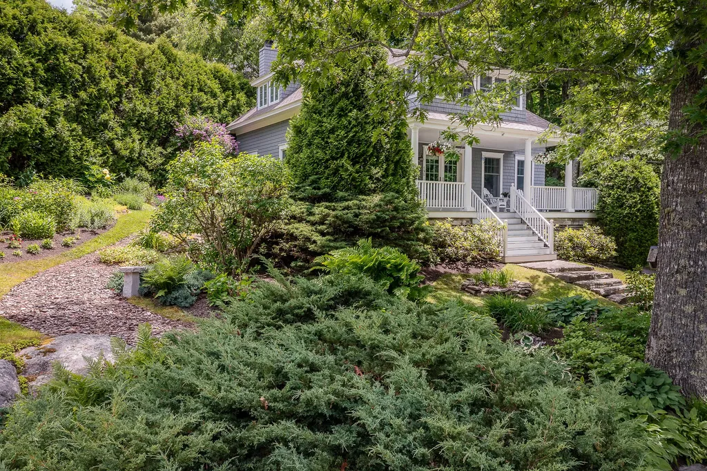 195 Beauchamp Point Road Rockport ME 04856