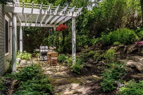 195 Beauchamp Point Road Rockport ME 04856